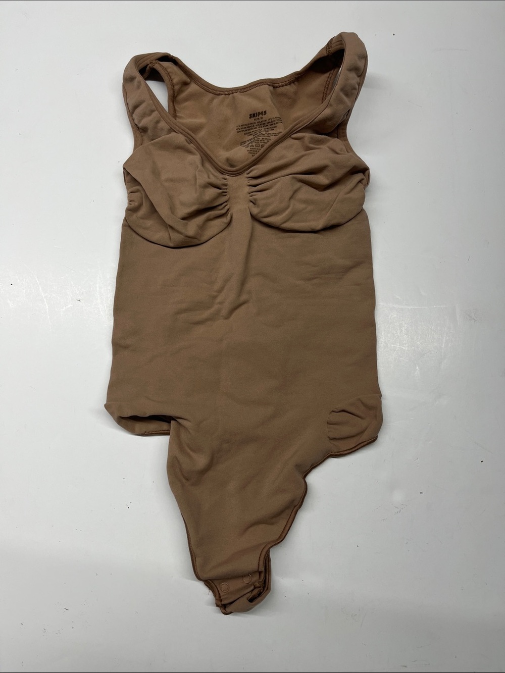NEW SKIMS Taupe Brown Sculpting One-Piece Bodysuit Women’s size Medium